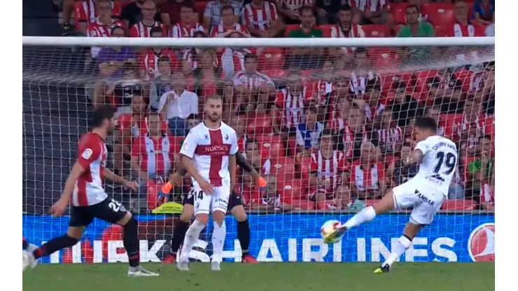 GOLAZO. El 'Chimy', on fire para igualar el partido.
