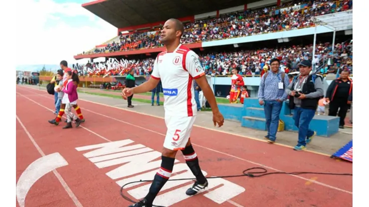 El defensor volvería a defender los colores de Universitario.
