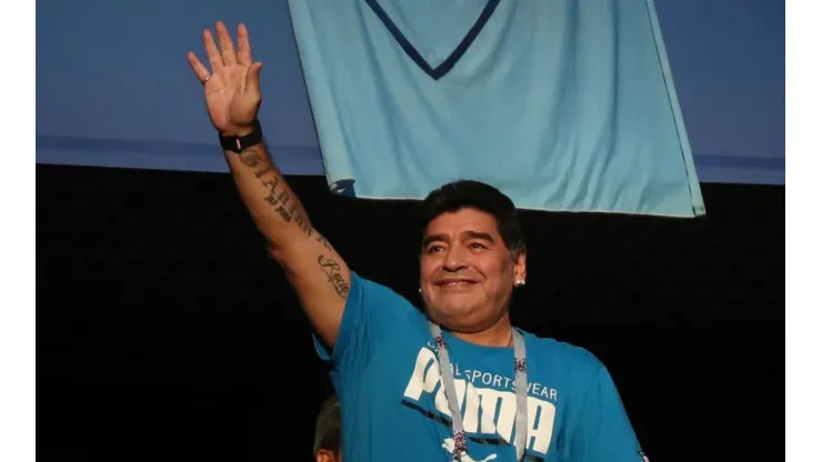 Diego Maradona revoluciona México.
