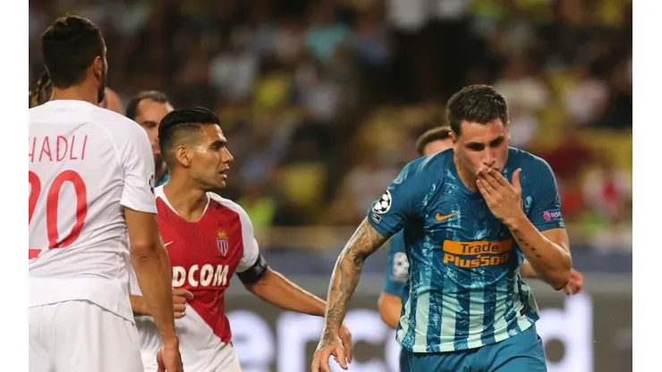 José María Giménez celebra el gol del triunfo.
