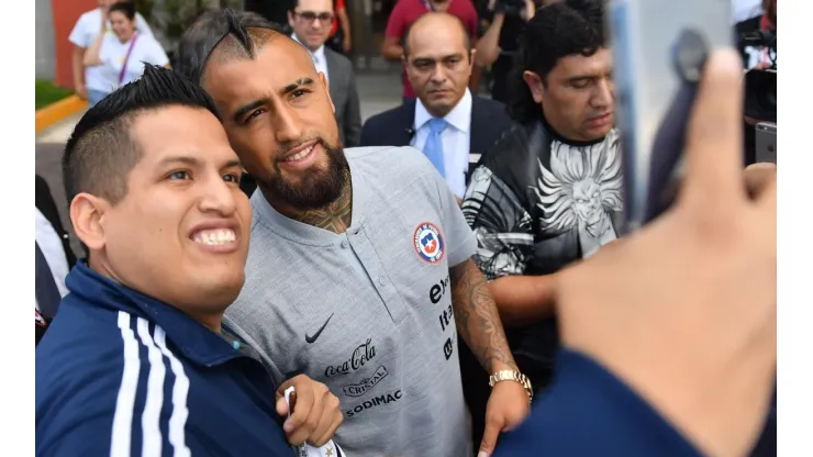 Fiel a su estilo, Vidal ya vive la previa de México - Chile