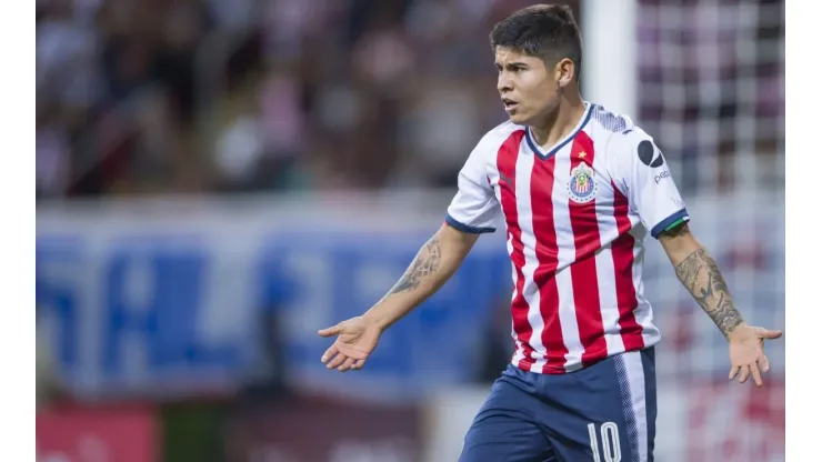 Por qué Chivas castigó a Chofis López y lo mandó a la Sub 20