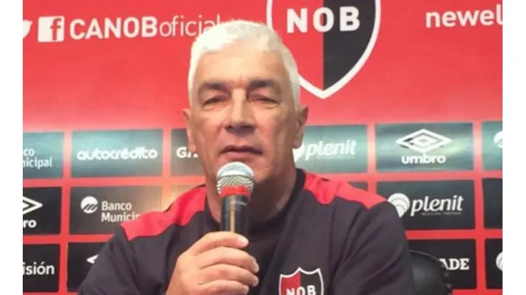 Omar De Felippe, técnico de Newell's.
