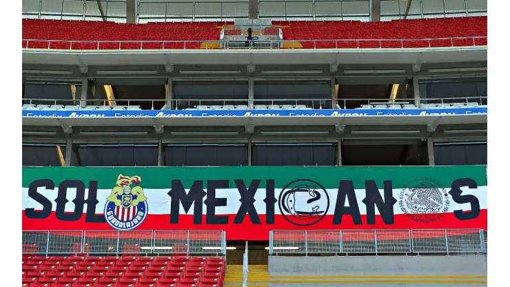 La pésima campaña de Chivas conspiró contra su multitudinaria afición en los Estadios