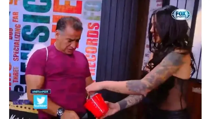 Erika Fernández le puso hielo en sus partes íntimas a Fabián Estay