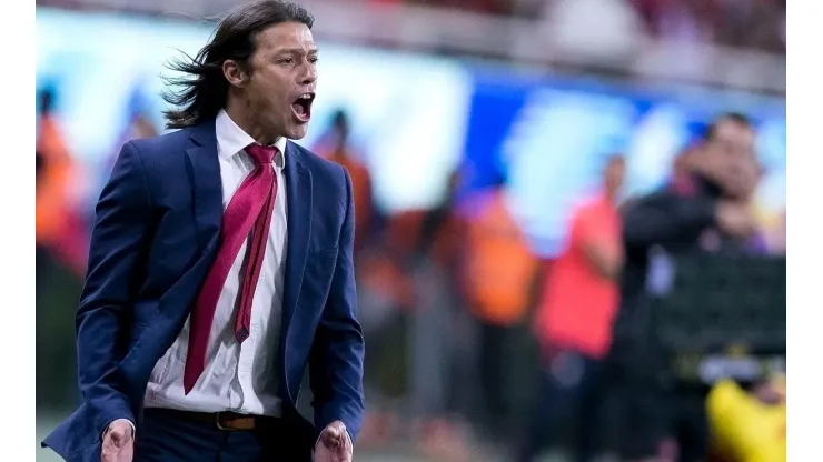 Almeyda es tan crack que hace magia hasta con una botellita de agua