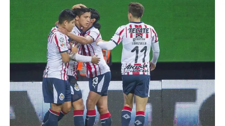 Luego de Villalpando, Chivas acelera por otros tres refuerzos