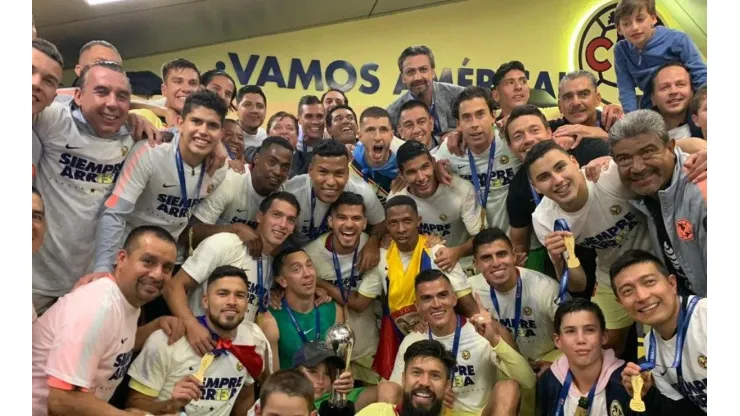 ¡No paran! América Campeón desató la fiesta en el vestidor y en las redes sociales