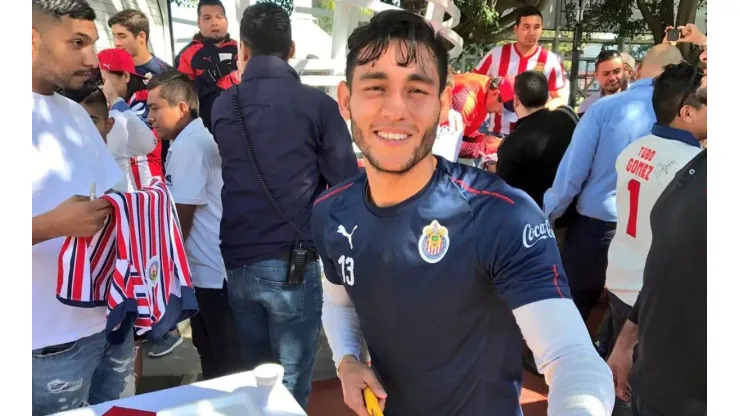 Los refuerzos como Reyes: Chivas compartió el día con su afición