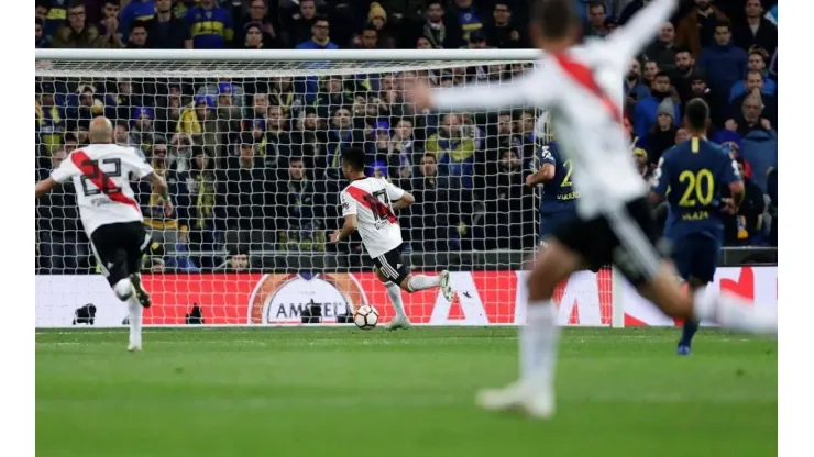 Kempes contó qué le pasó cuando vio el gol del Pity Martínez a Boca