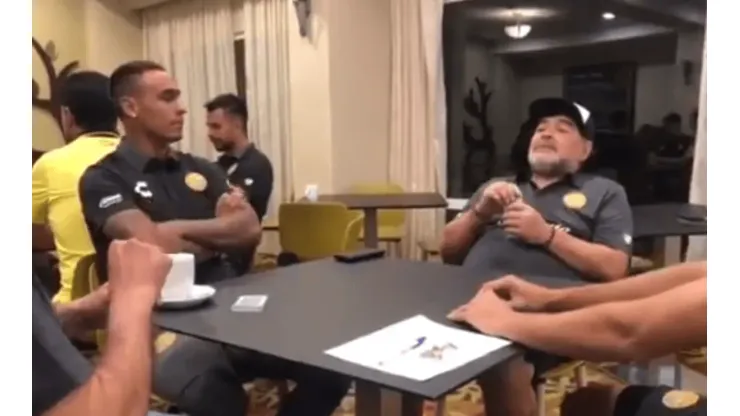 Foto captura de Diego Maradona.
