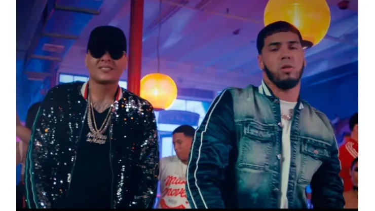 Anuel AA la rompe toda con su colaboración en el nuevo tema "Verte ir"