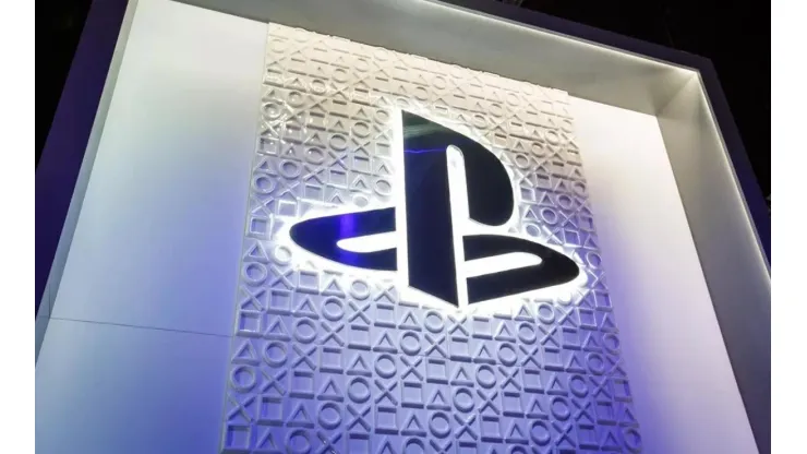 Se filtran imágenes de la PS5 y el mando que usarían en Sony para probar la consola