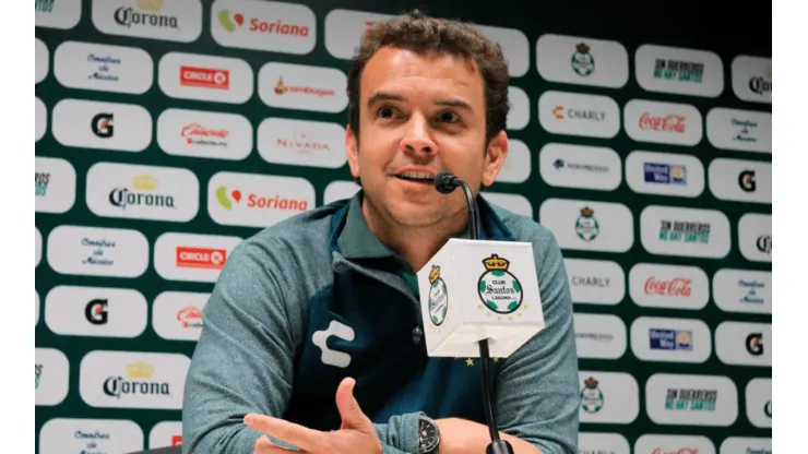 Santos Laguna hace público el perfil de entrenador que buscan para reemplazar a Chava Reyes