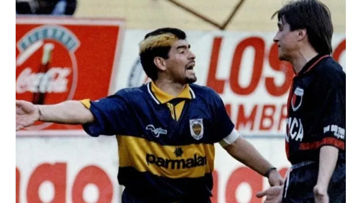 Maradona y Toresani, frente a frente.
