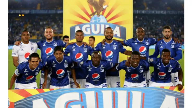 BOGOTA, COLOMBIA - APRIL 07: The players of Millonarios, pose for a photo, prior a  match between Millonarios and C?cuta as part of  Liga Aguila 2019 at Estadio Nemesio Camacho on April 07, 2019 in Bogota, Colombia. (Photo by Luis Ramirez/Vizzor Image/Getty Images)
