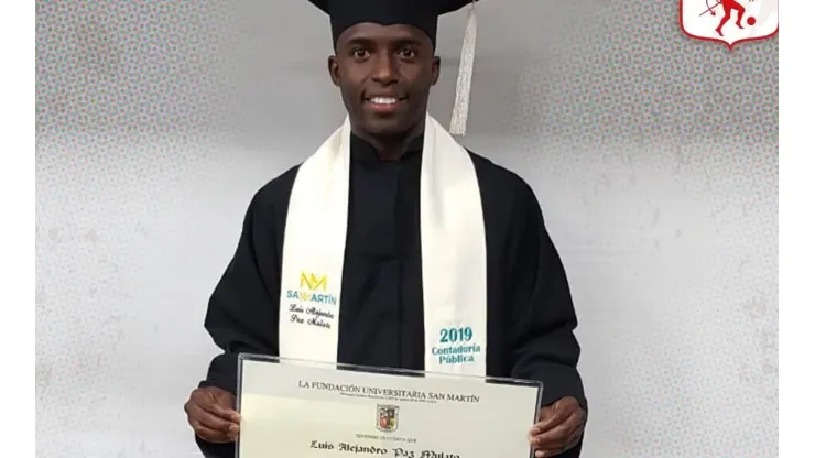 En América también tienen a su jugador universitario y ¡ya se graduó!