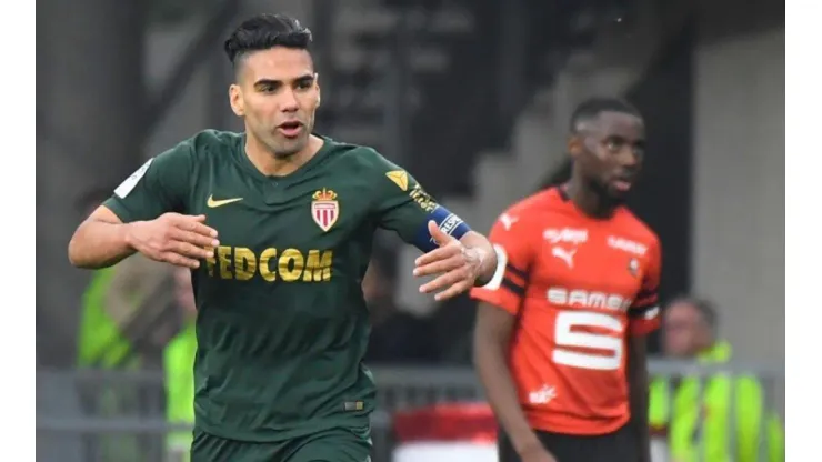 Punto de oro: apareció el héroe Falcao, anotó un doblete y levantó un 0-2 para el Mónaco ante Rennes