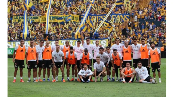 Conmovedor apoyo para Tigres antes de la Final de Vuelta en el Volcán