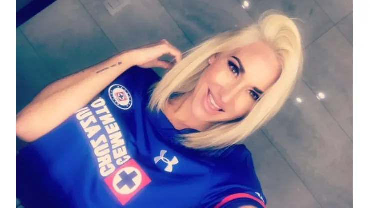 Pese a los fracasos, Jeni Summers sigue fiel a Cruz Azul