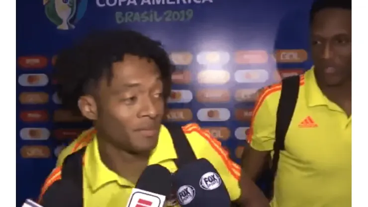 Cuadrado tuvo que parar una entrevista para evitar bullying de Yerry Mina