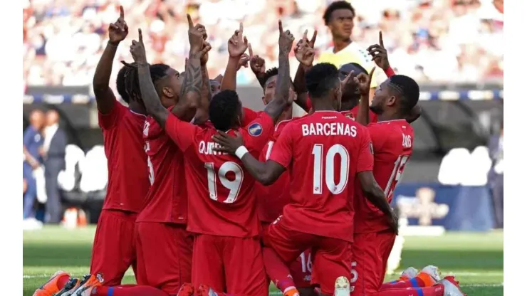 Jamaica vs. Panamá por la Copa Oro.
