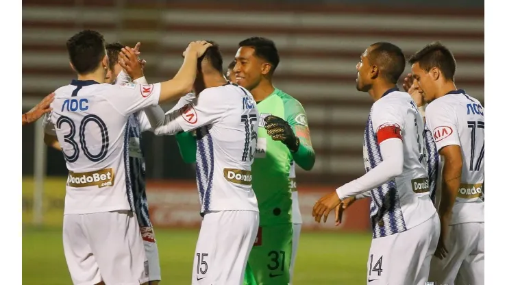 Jugador uruguayo firmaría en próximas horas en Alianza Lima