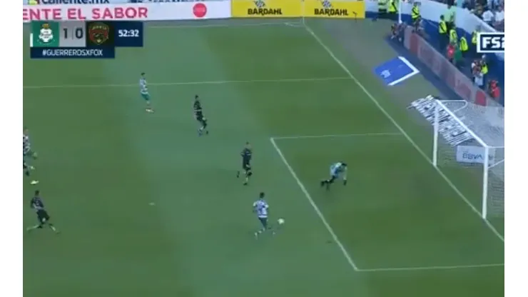 En un contragolpe de ensueño, Brian Lozano abrió la cuenta para el Santos Laguna