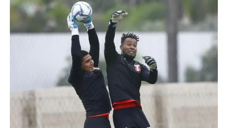 Cáceda es jugador del Melgar de Arequipa.
