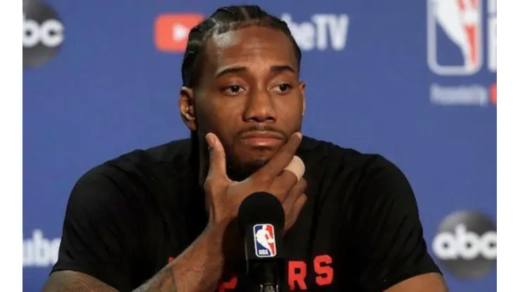 Los Clippers contrataron a un amigo de Kawhi Leonard en un rol crucial para tenerlo contento