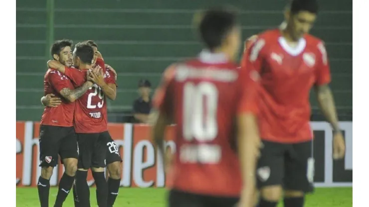 Independiente vs. Colón de Santa Fe por la Superliga.
