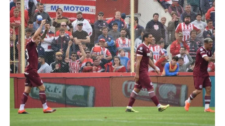 Lanús venció con mucho sufrimiento a Unión y se trajo tres puntos de oro de Santa Fe