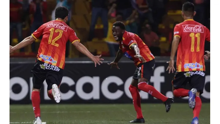 Herediano visita a Limón
