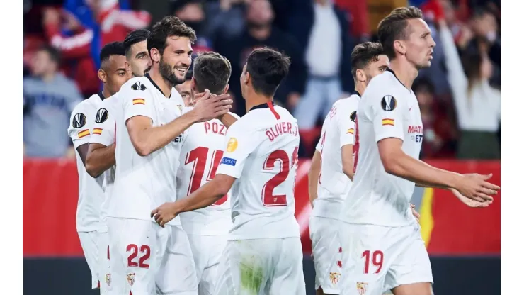 Sevilla arrolló a Dudelange con un doblete del Mudo Vázquez