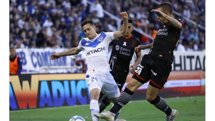 Pitana se robó los flashes en el vibrante empate entre Vélez y Huracán