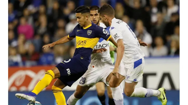 100% lucha: tanto Boca como Vélez se olvidaron de jugar, se dieron con todo y fue empate en Liniers