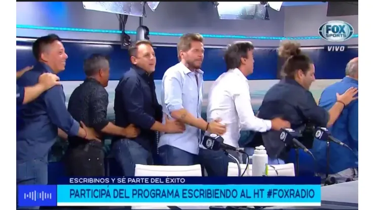 Estamos llorando: pusieron Los Piratas en Fox Radio y se armó el mejor trencito del mundo