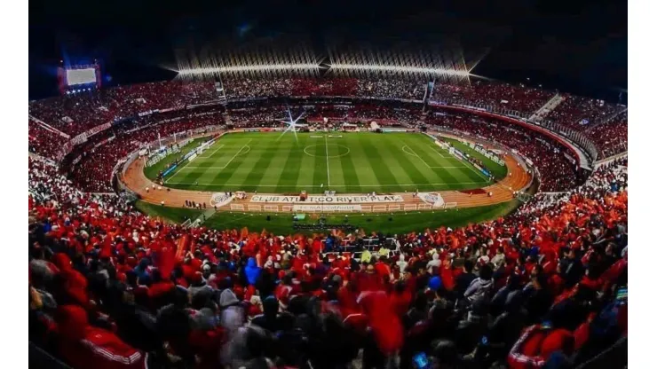 Foto del estadio Monumental en plena fiesta.
