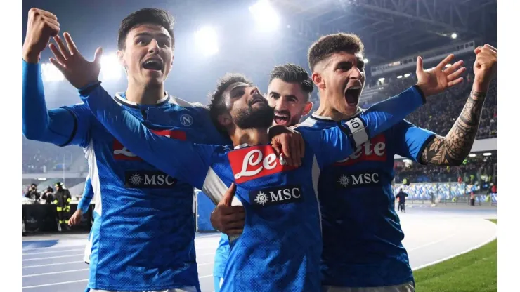 Napoli sigue sumando refuerzos antes de enfrentar a Barcelona en Champions