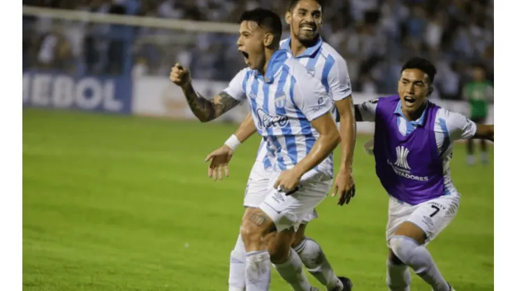 Qué canal transmite Atlético Tucumán vs Lanús por la Superliga