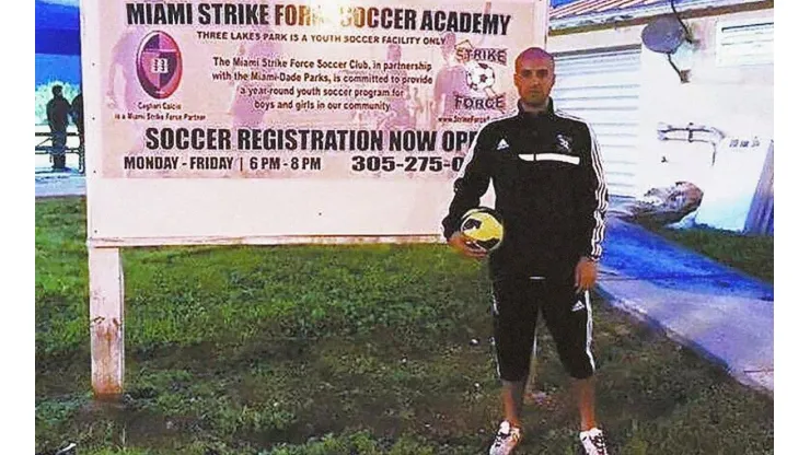 Darío Husaín disfruta de su trabajo en Miami como formador infantil de fútbol.
