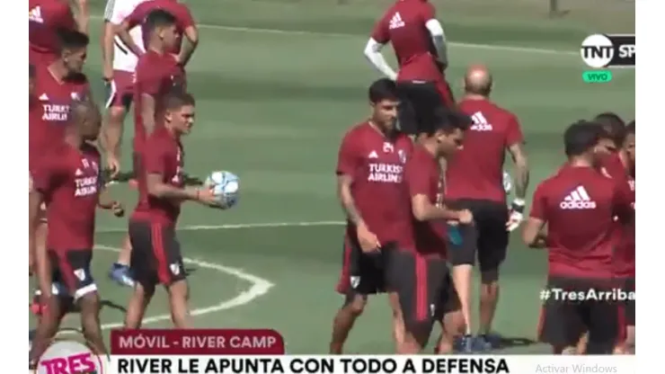 Foto de los jugadores de River en el entrenamiento.
