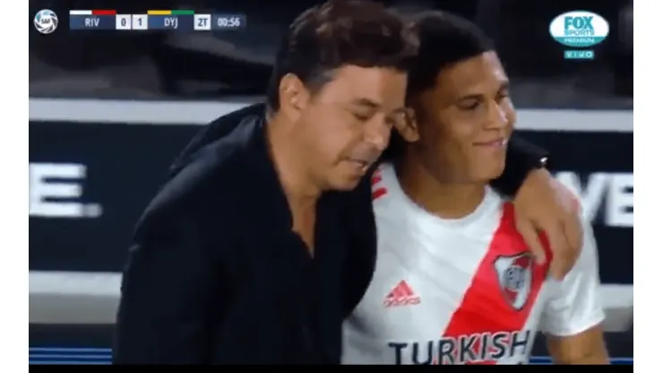 Foto de Marcelo Gallardo junto a Juanfer Quintero.
