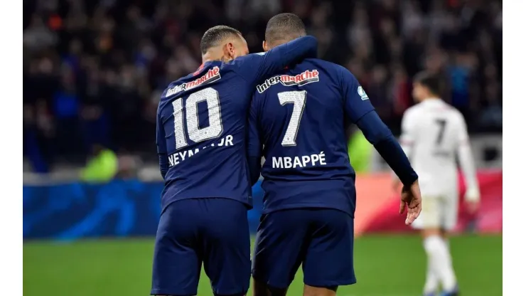 Aparecieron Mbappé y Neymar para salvar al PSG ante Lyon y pasar a la final