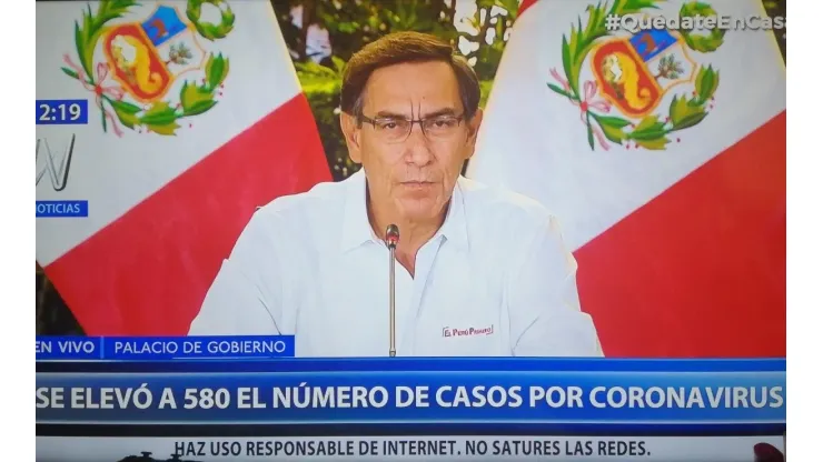 Vizcarra volvió a hacer su anuncio este mediodía.
