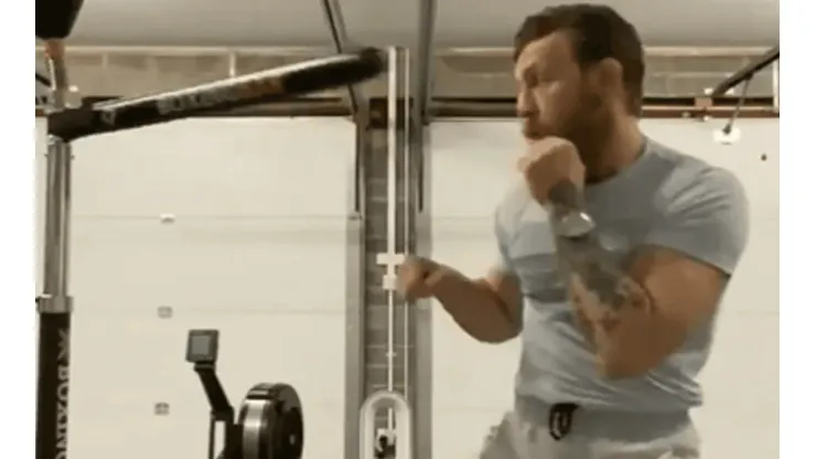 Video: Conor McGregor y su impresionante entrenamiento en cuarentena