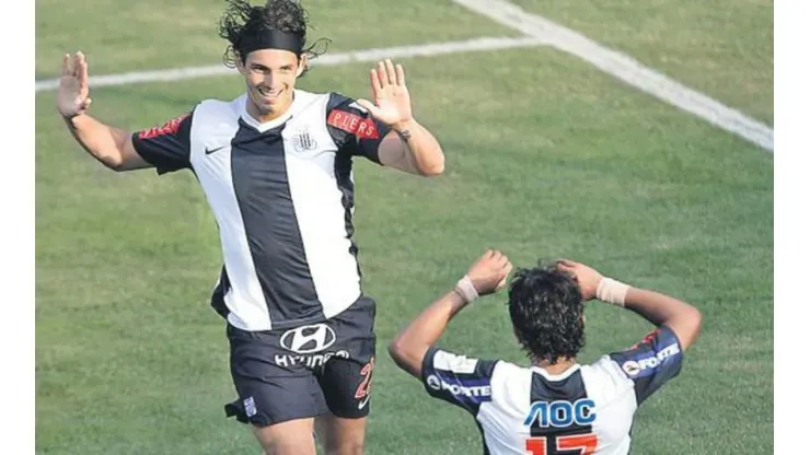 Fernández y Arroé jugaron el 2012 por Alianza Lima.
