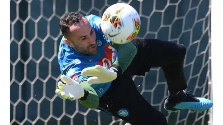 Intacto: David Ospina volvió a demostrar sus atajadas con el Napoli