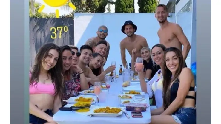 Cuatro jugadores del Sevilla se juntaron a comer con sus parejas rompiendo la cuarentena