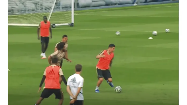 Paredes, tacos y buen pie: James se luce en entrenamiento del Real Madrid